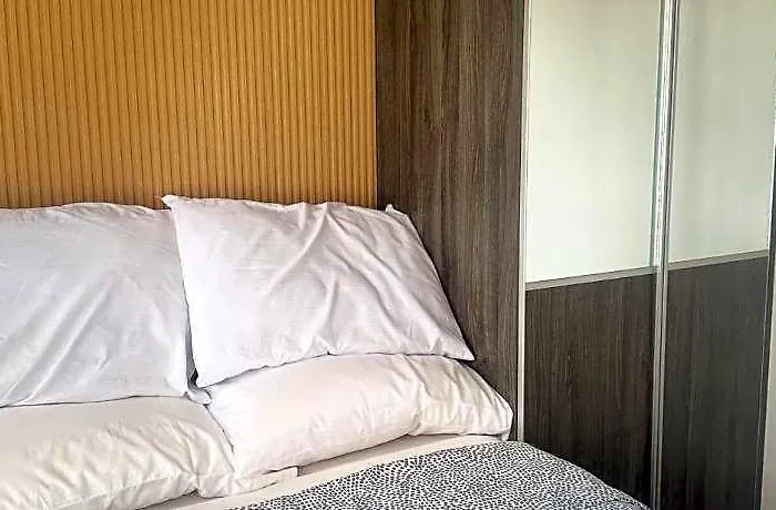 Solemare Parksuites - R Us Hotel Manila